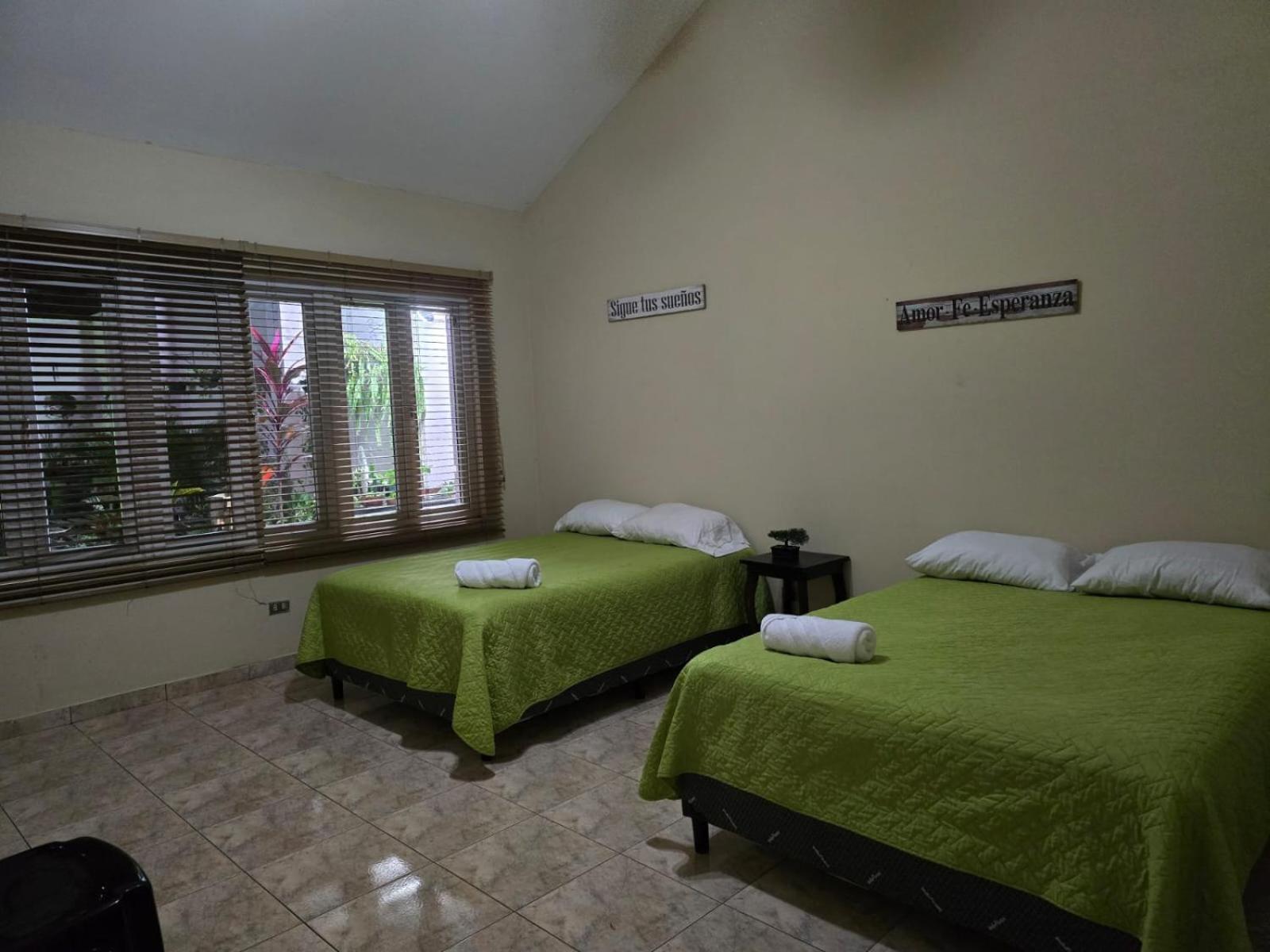 Hostal Casa Luna Santa Ana Eksteriør bilde